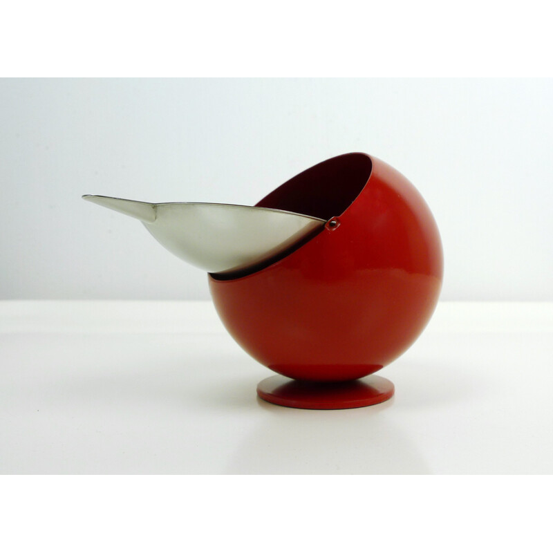 Red Smokny ashtray produced by F. W. Quist - 1970s