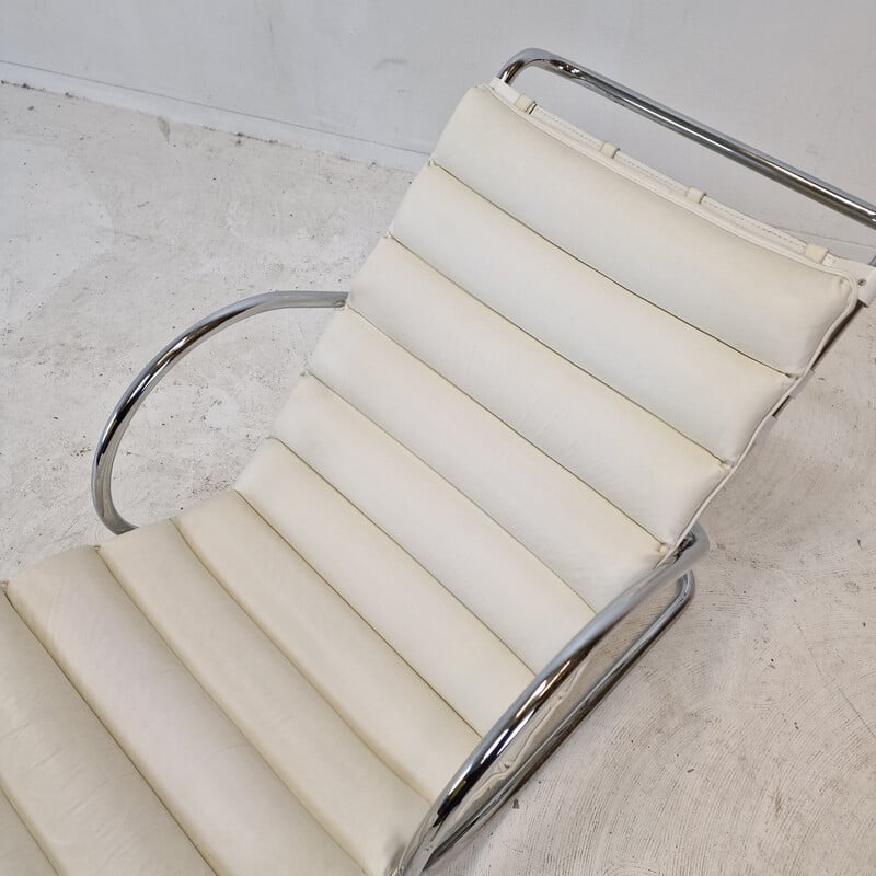 Chaise longue vintage modèle 242 de Mies Van Der Rohe pour Knoll International, États-Unis 1980