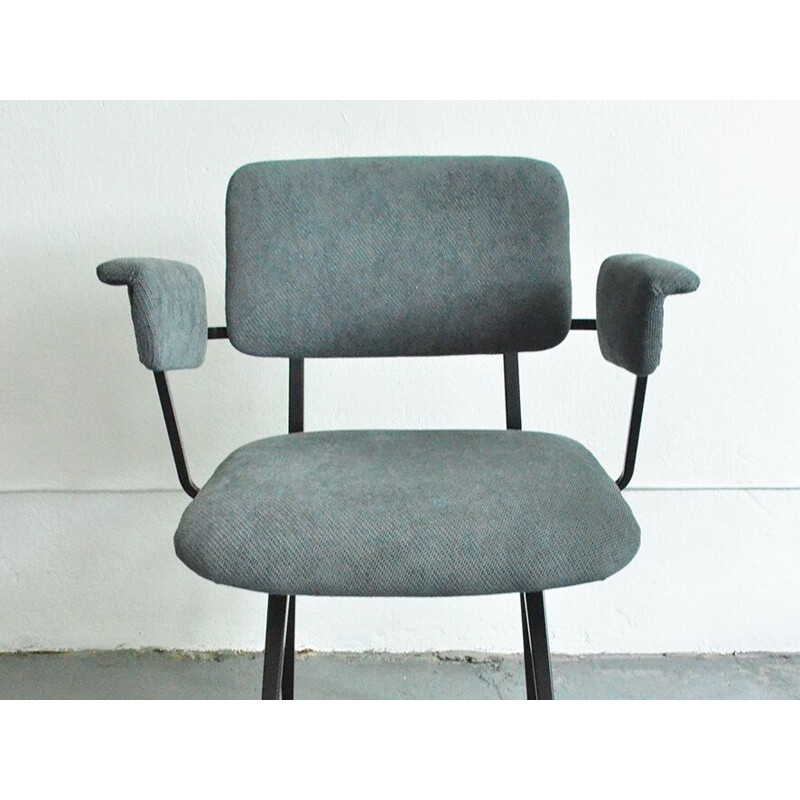 Chaise de bureau au style industriel grise, Pays-Bas - 1950*