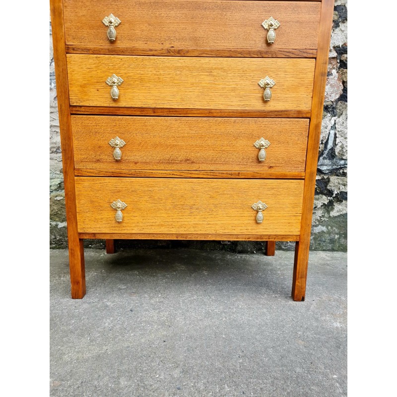 Vintage oak chest of drawers with 4 drawers
