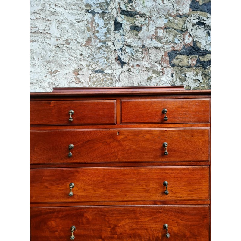 Vintage mahogany chest of drawers with 5 drawers