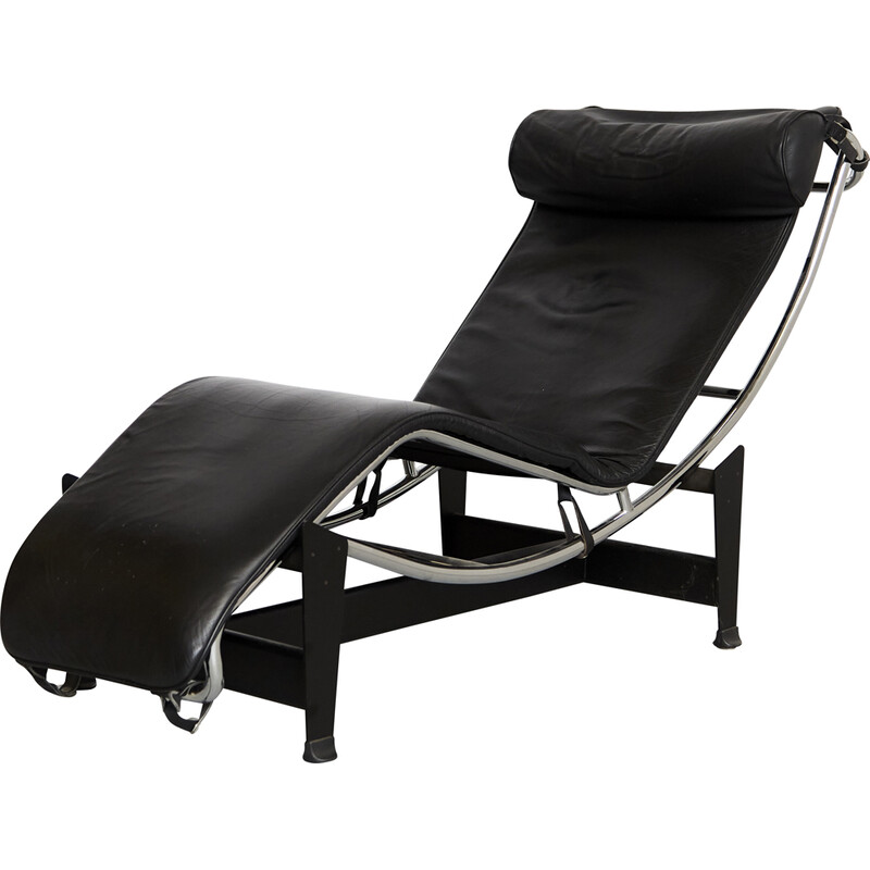 Sillón reclinable vintage LC4 en cuero negro de Perriand et Jeanneret