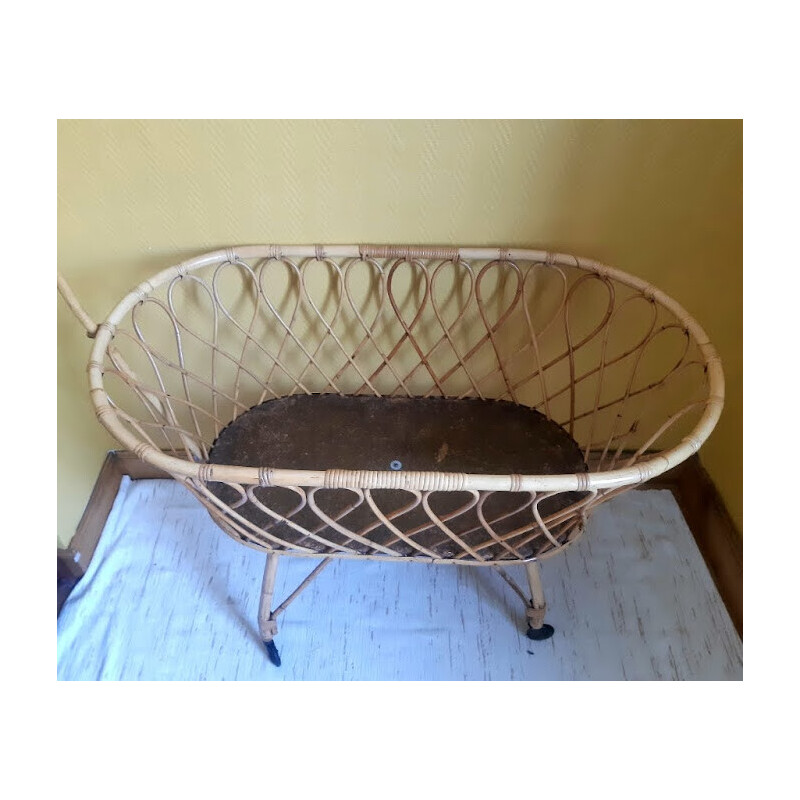 Vintage “swan neck” rattan cradle, 1960