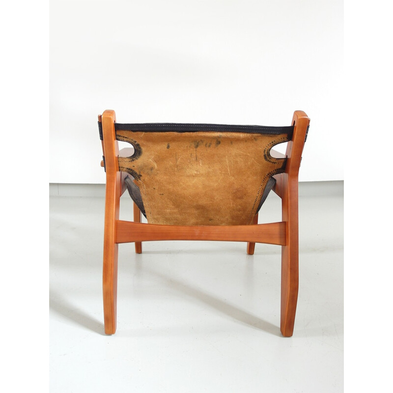 Black easy chair in leather and wood by Sergio Rodrigues produced by Oca - 1960s