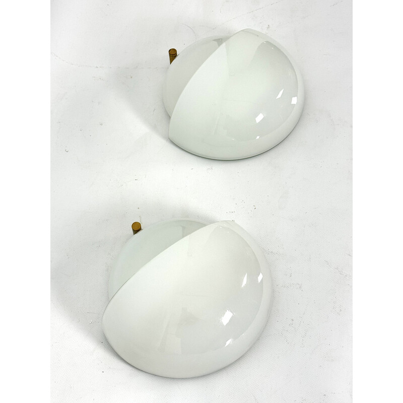 Pair of vintage Glass Mania wall lights in white Murano glass by Vico Magistretti for Artemide, Italy 1960
