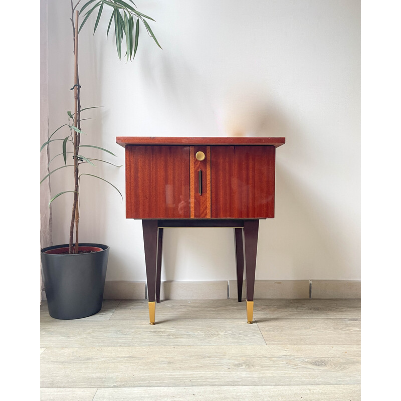 Mesa de cabeceira vintage em madeira e latão, década de 1950