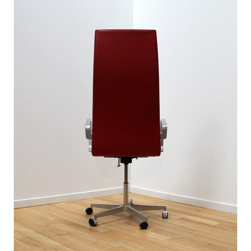 Conjunto de 8 cadeiras de escritório vintage em alumínio cromado e couro de Arne Jacobsen para Fritz Hansen