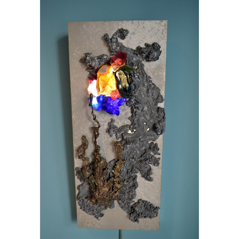 Sculptural wall light with abstract decoration - 1970s