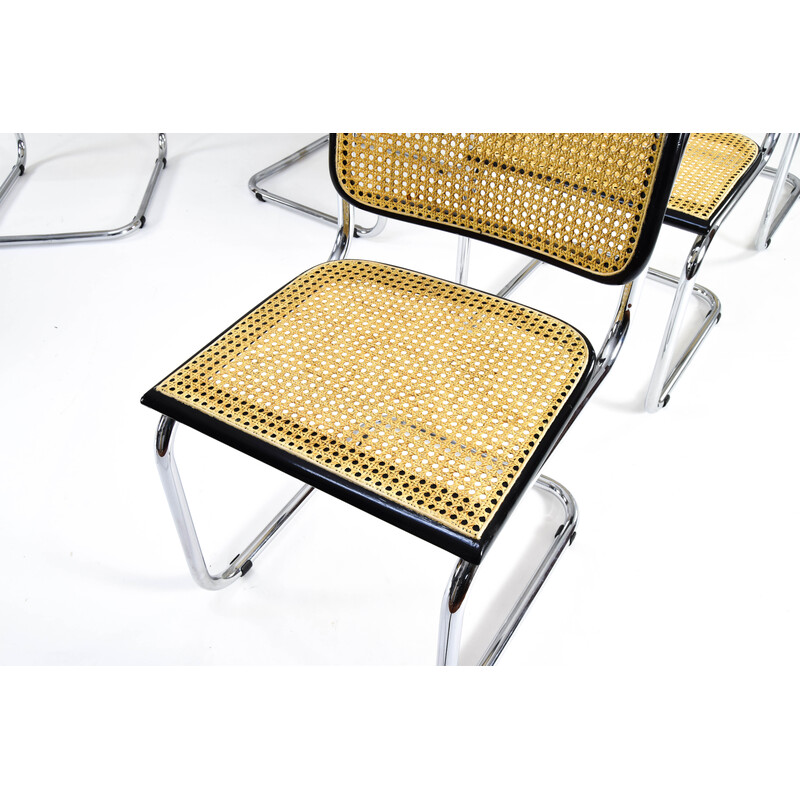 Set of 6 vintage model B32 chairs in beech, Italy 1970