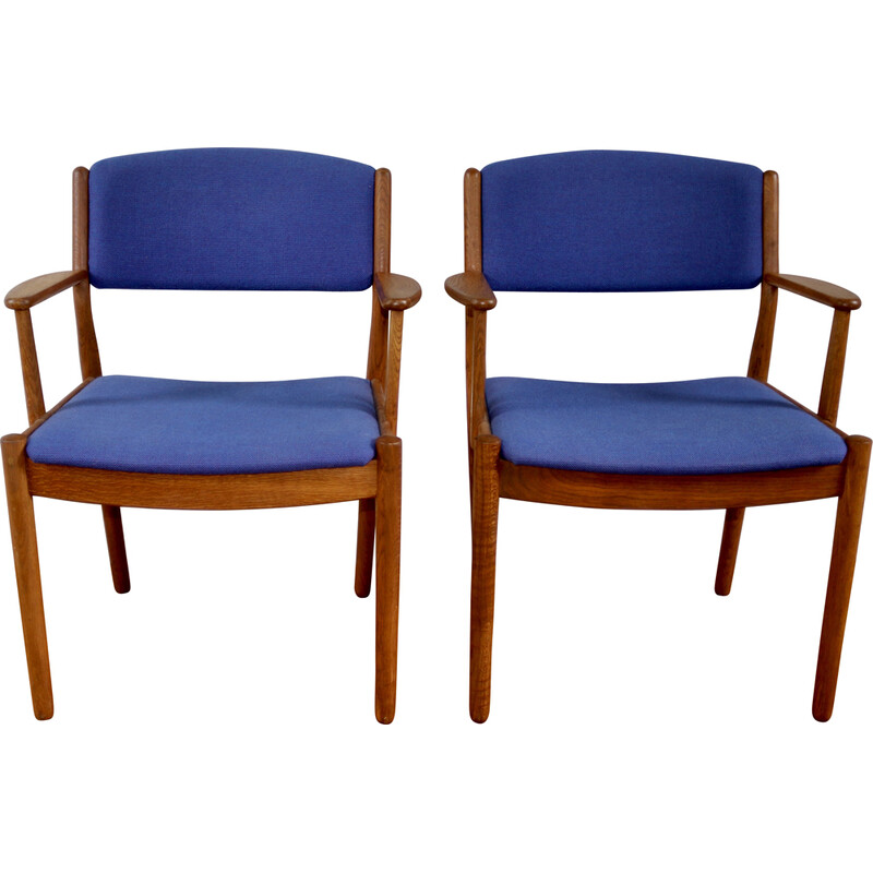 Pair of vintage model J72 armchairs in oak by Poul Volther, 1960
