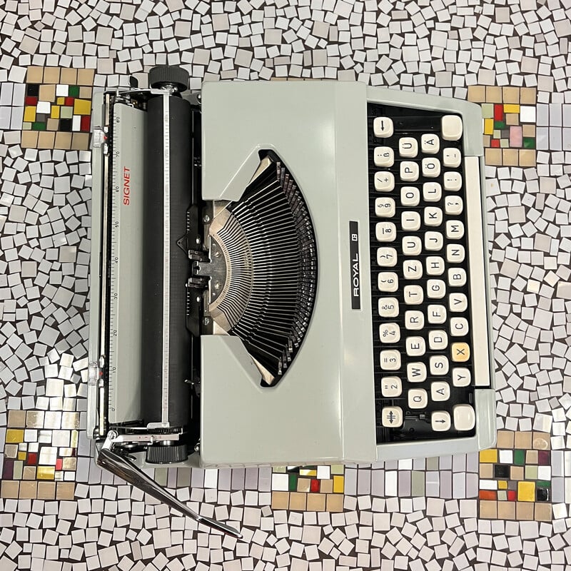 Machine à écrire royal vintage modèle Signet, Japon 1970