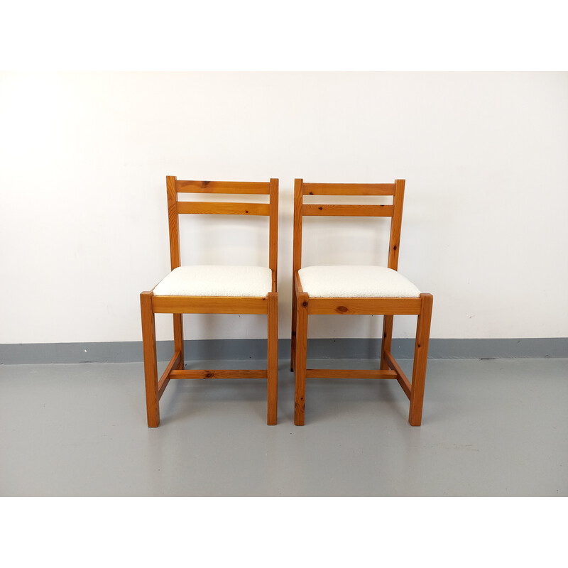 Paire de chaises vintage en pin et tissu bouclette blanc pour Maison Regain, 1970