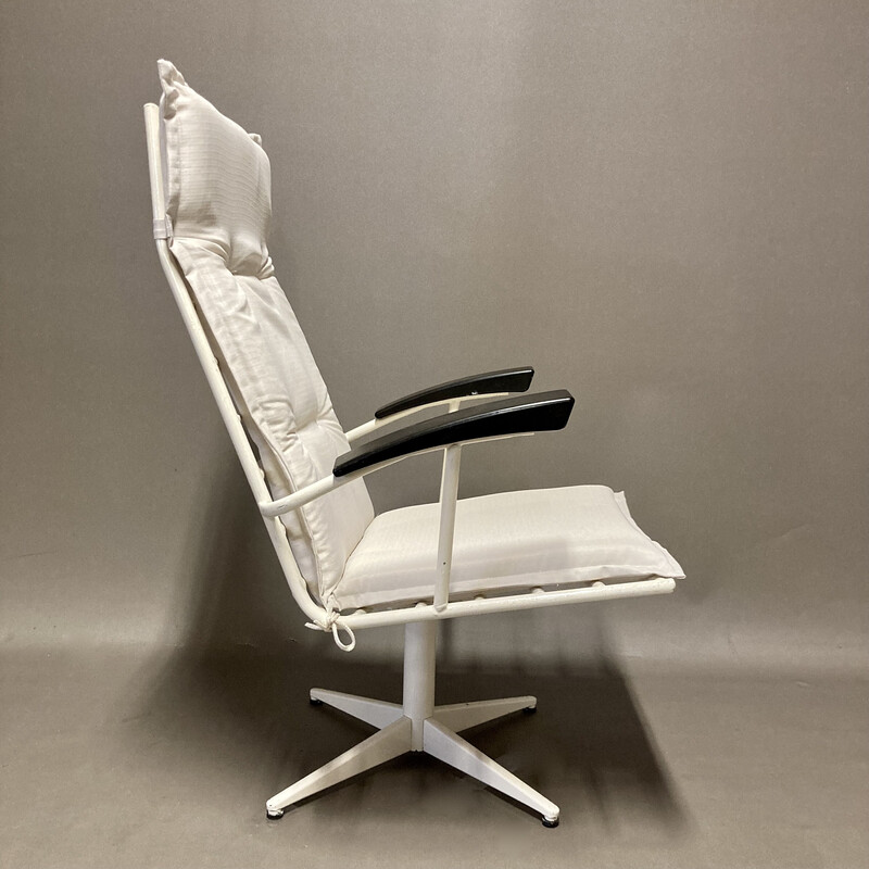 Vintage swivel armchair in metal and bakelite, 1960