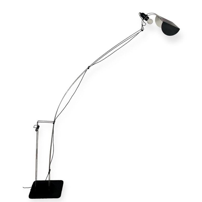 Vintage floor lamp in black lacquered metal by Pas d'Urbino and Lomazzi for Harvey Luce iGuzzini, Italy 1970