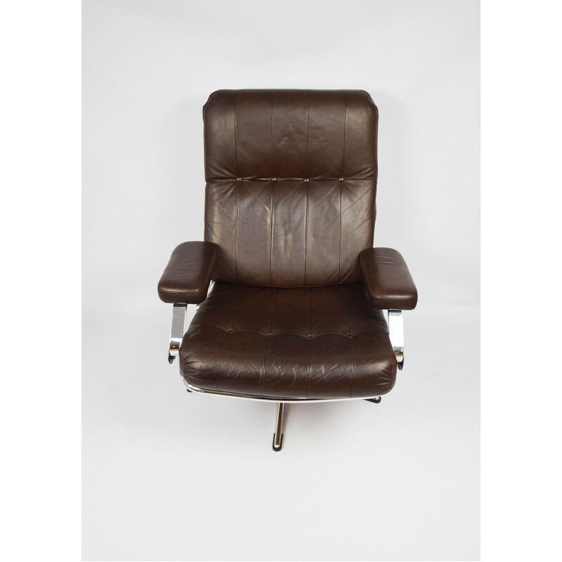 Pair of vintage armchairs in metal and brown leather, 1970