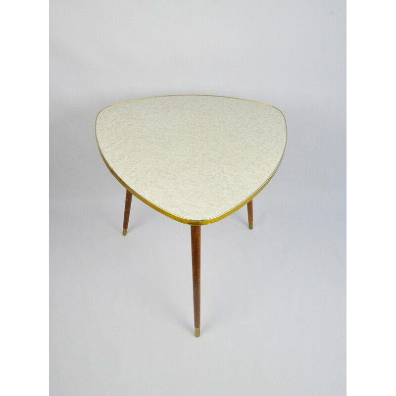 Table d'appoint vintage en forme de triangle ovale, 1960