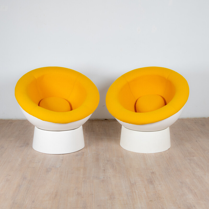 Vintage sphere armchairs in fiberglass and wool Kvadrat, France 1960