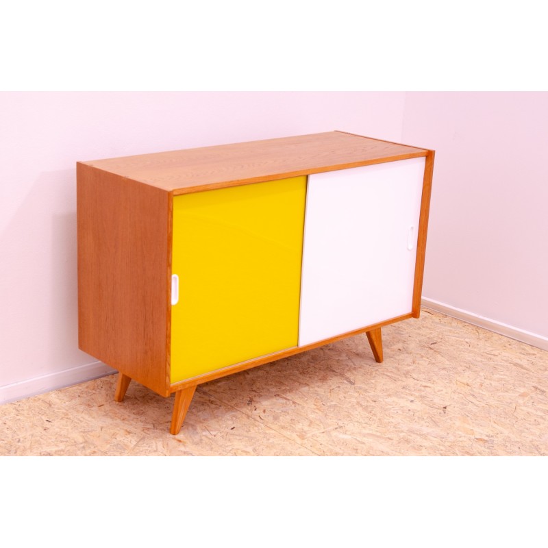 Vintage sideboard model U-452 in beech wood and plywood by Jiří Jiroutek, Czechoslovakia 1960