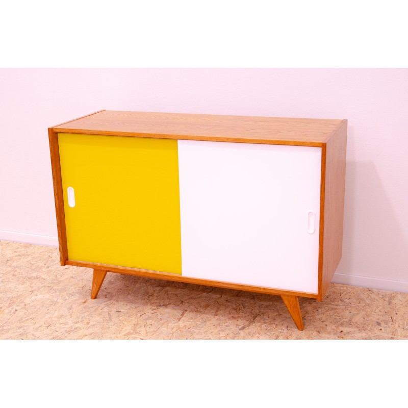 Vintage sideboard model U-452 in beech wood and plywood by Jiří Jiroutek, Czechoslovakia 1960