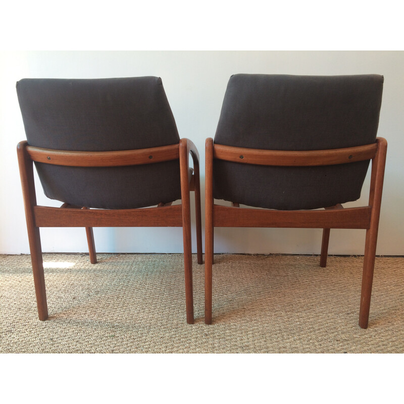Pair of teak Scandinavian chairs by Kai Kristiansen -1960s