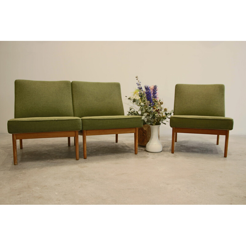 Green mid-century sofa with blond wood - 1960s