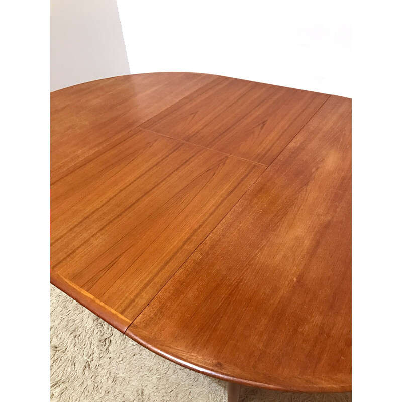 Mid century vintage Danish Dyrlund extending round dining table - 1960s