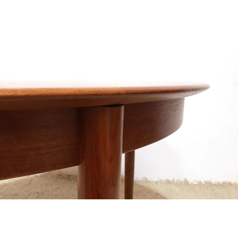 Mid century vintage Danish Dyrlund extending round dining table - 1960s