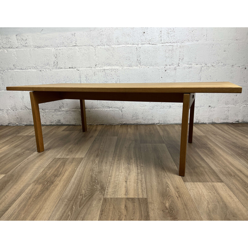 Vintage coffee table model AT-15 in oak Hans J. Wegner for Andreas Tuck, Denmark 1960