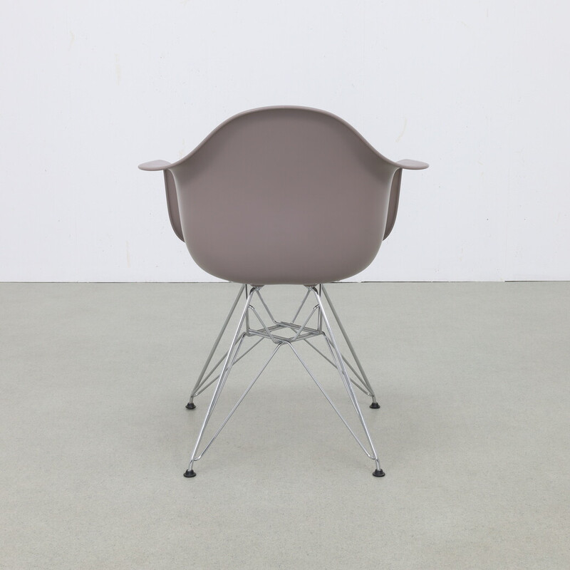 Satz von 4 Vintage-Esszimmerstühlen von Charles und Ray Eames für Vitra, 2013