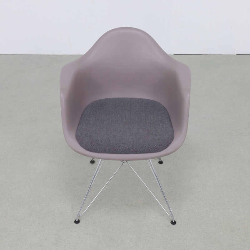 Conjunto de 4 cadeiras de jantar vintage de Charles e Ray Eames para Vitra, 2013