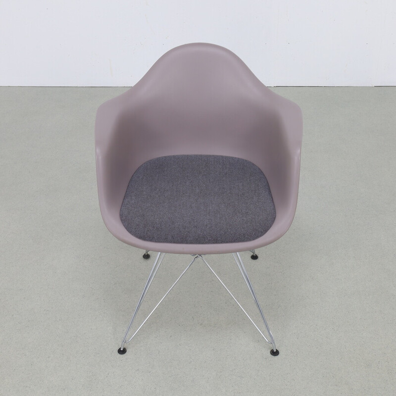 Satz von 4 Vintage-Esszimmerstühlen von Charles und Ray Eames für Vitra, 2013