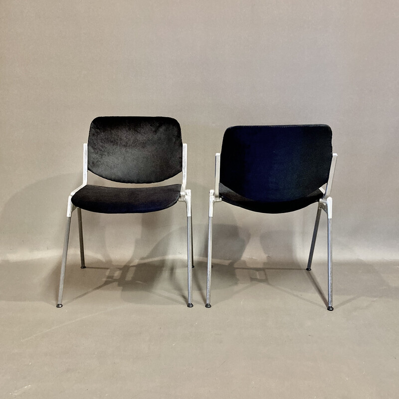 Set of 6 vintage aluminum and metal chairs by Giancarlo Piretti for Castelli, 1960