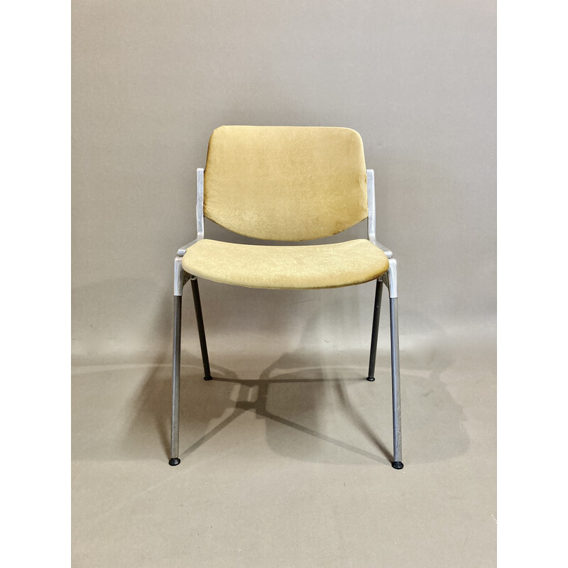 Set of 4 vintage aluminum and metal chairs by Giancarlo Piretti for Castelli, 1950