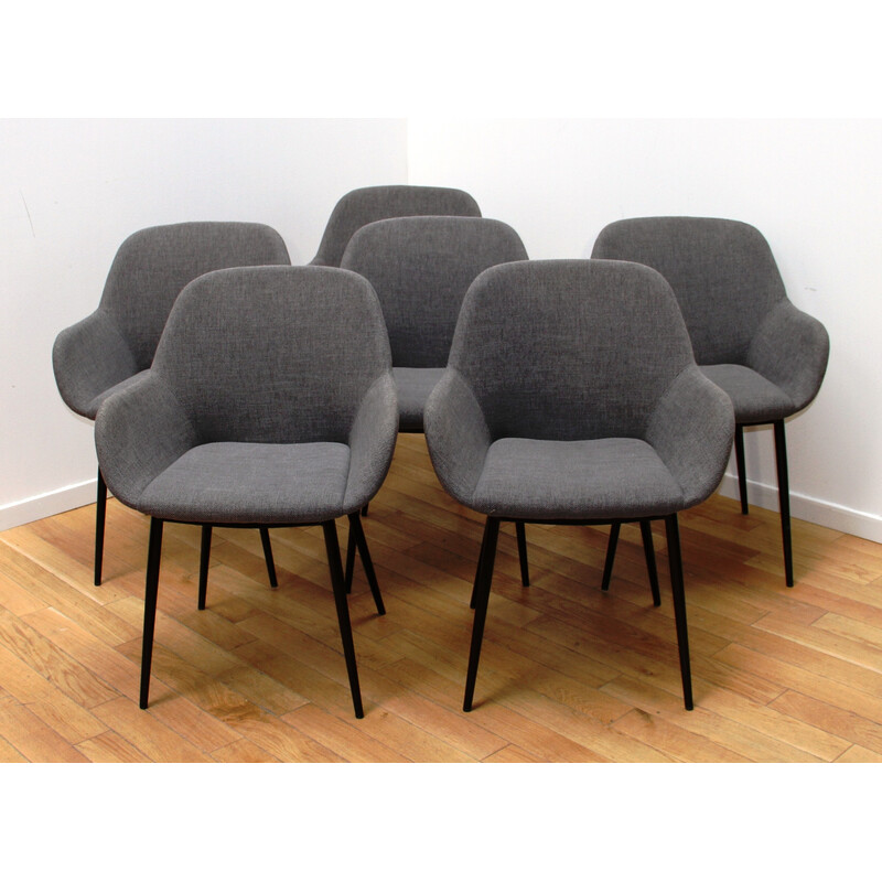 Conjunto de 6 cadeiras de jantar Konna vintage em metal preto manchado e tecido cinzento para a Kave Home