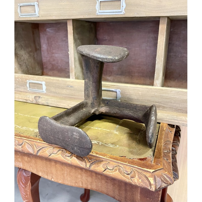 Forma de sapato de 3 braços em ferro fundido vintage