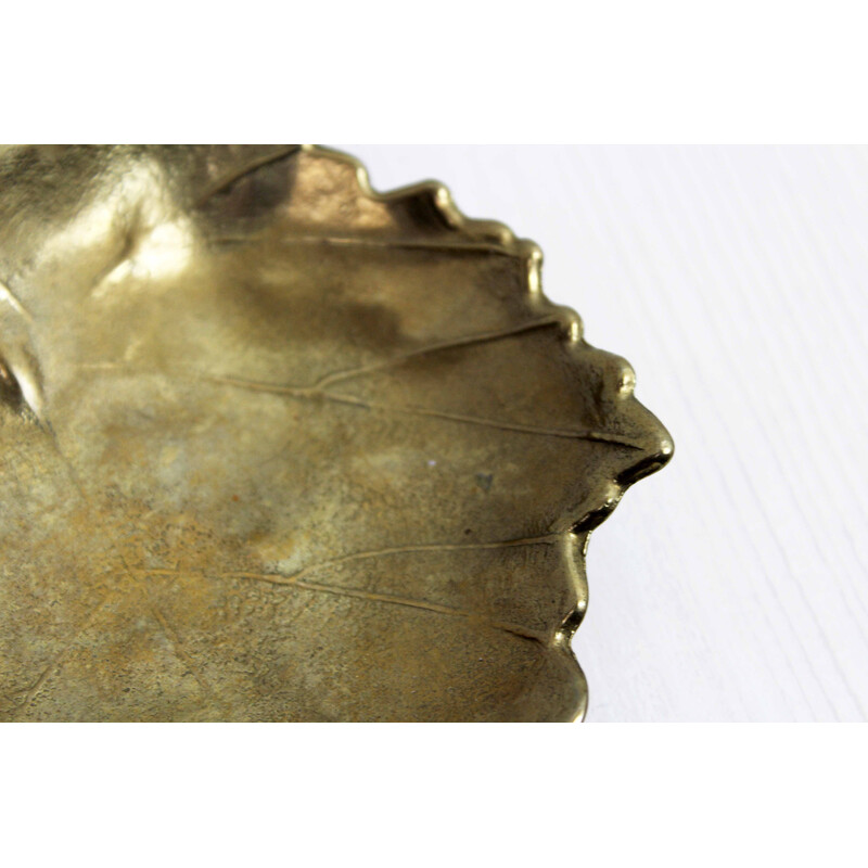 Vintage brass “leaf” pocket tray, 1970