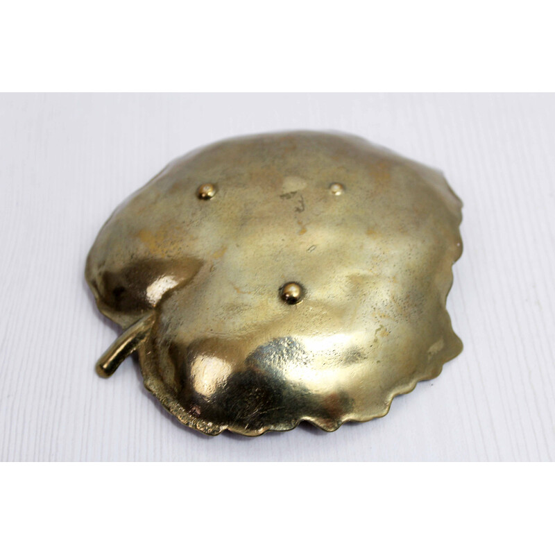 Vintage brass “leaf” pocket tray, 1970