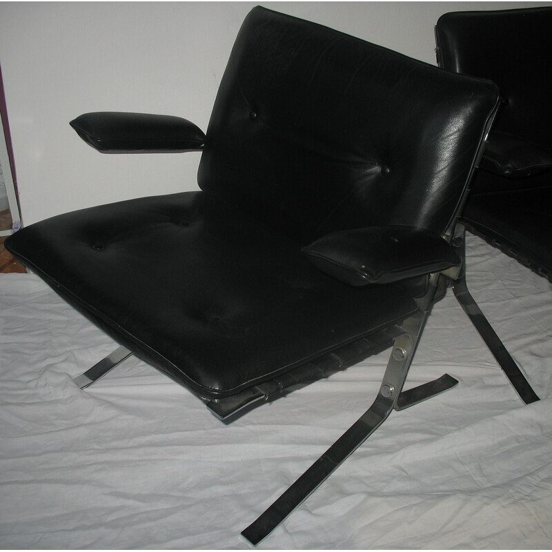 Paire de fauteuils vintage "Joker" en acier chromé et cuir noir d'Olivier Mourgue pour Airborn, France 1970
