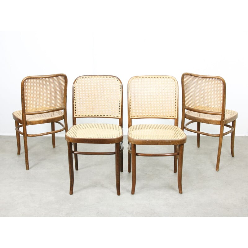 Lot de 4 chaises vintage No. 811 par Michael Thonet