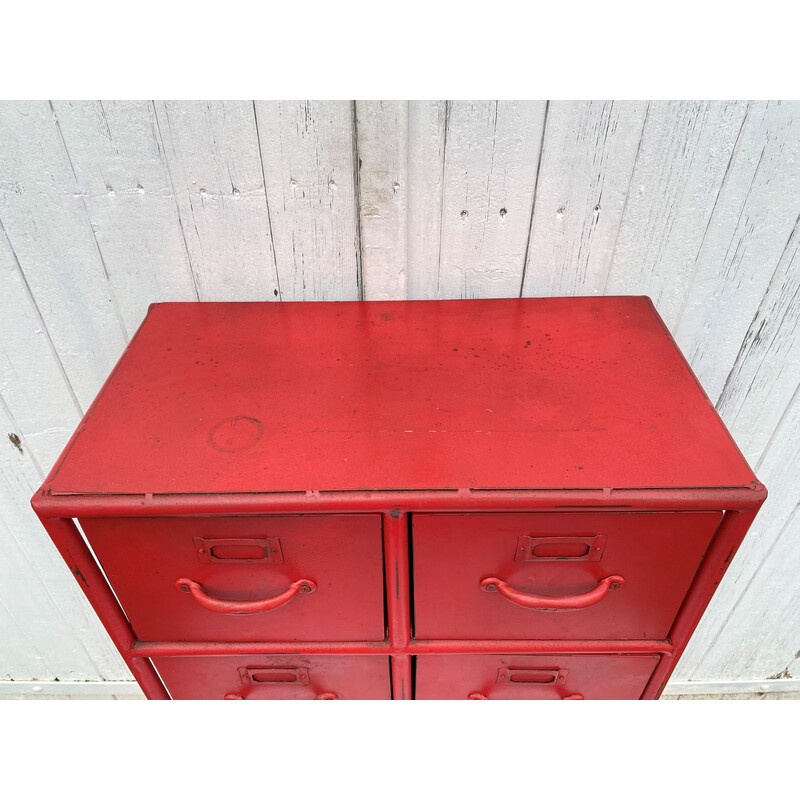 Mueble industrial vintage rojo con 8 cajones