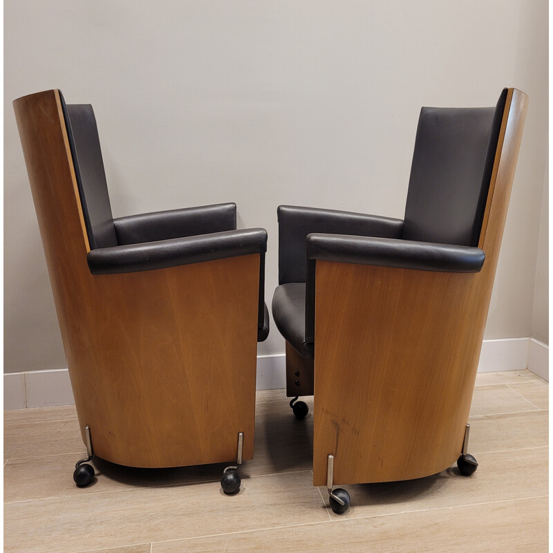 Pair of vintage "Incontro 5080" armchairs in wood and leather by Massimo and Lella Vignelli for Bernini
