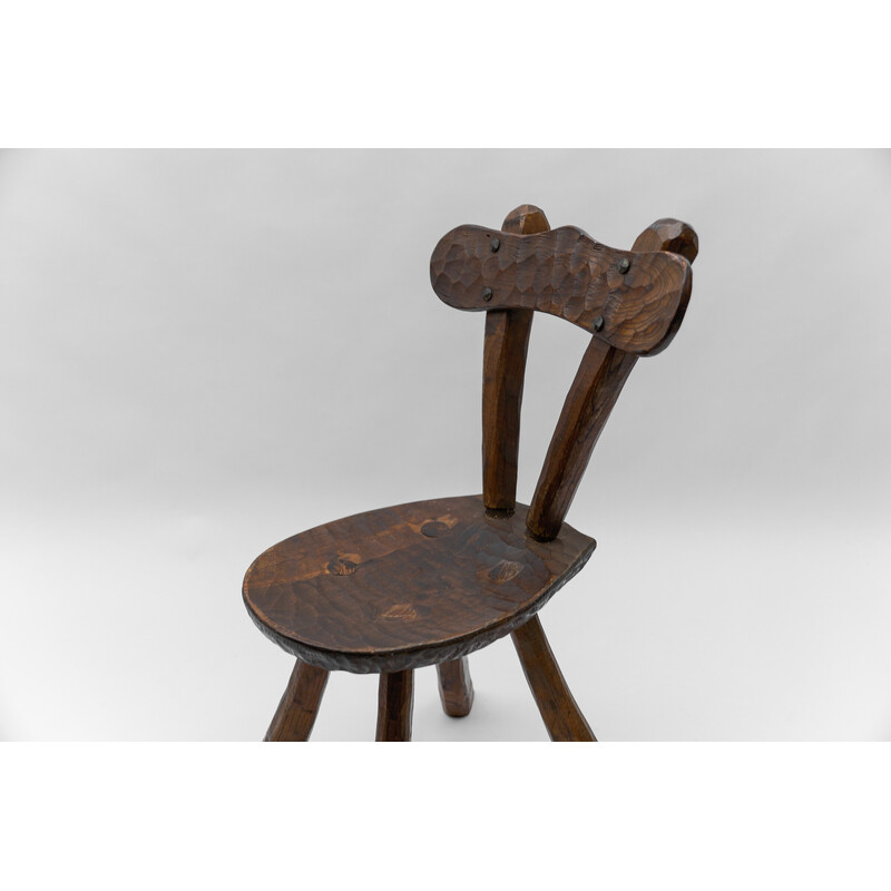 Chaise vintage sculptée provinciale rustique, France 1960
