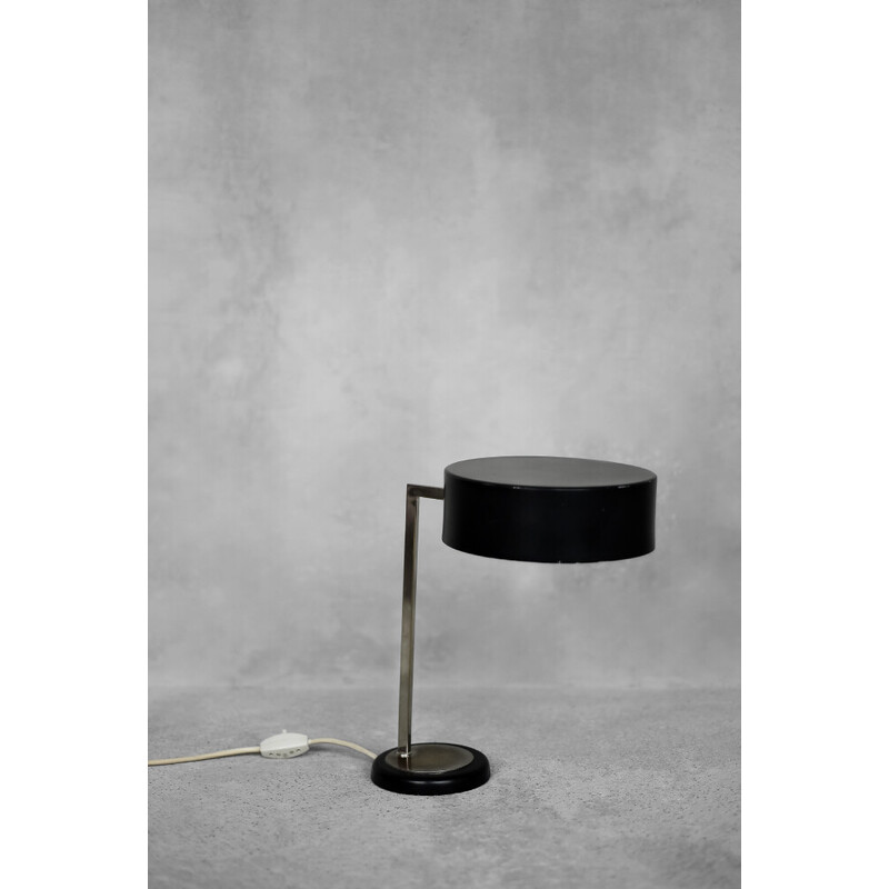Lámpara de escritorio vintage de metal negro, Alemania 1960