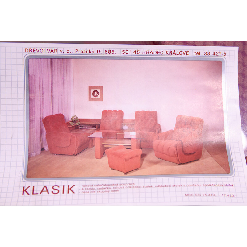 Conjunto de sala de estar vintage com estofos vermelhos, Checoslováquia 1980
