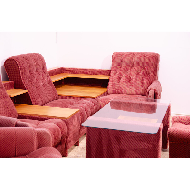 Conjunto de sala de estar vintage com estofos vermelhos, Checoslováquia 1980