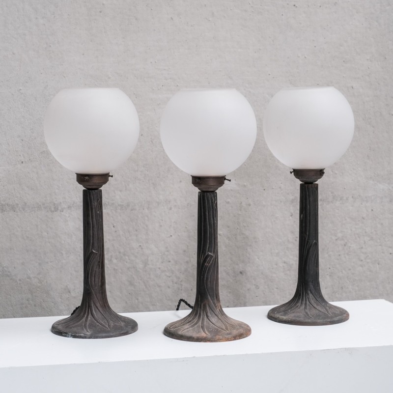 Lampes de table vintage en métal et verre opaque, France 1950