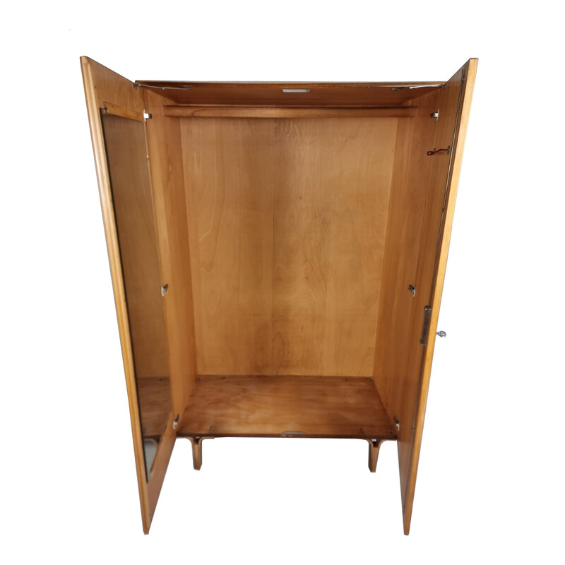 Armoire Vintage en bois de noyer par Frantisek Mezulanik pour Novy Home, 1975