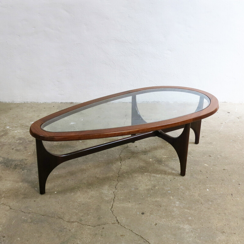 Table basse ovale "larme" de Stonehill - 1960