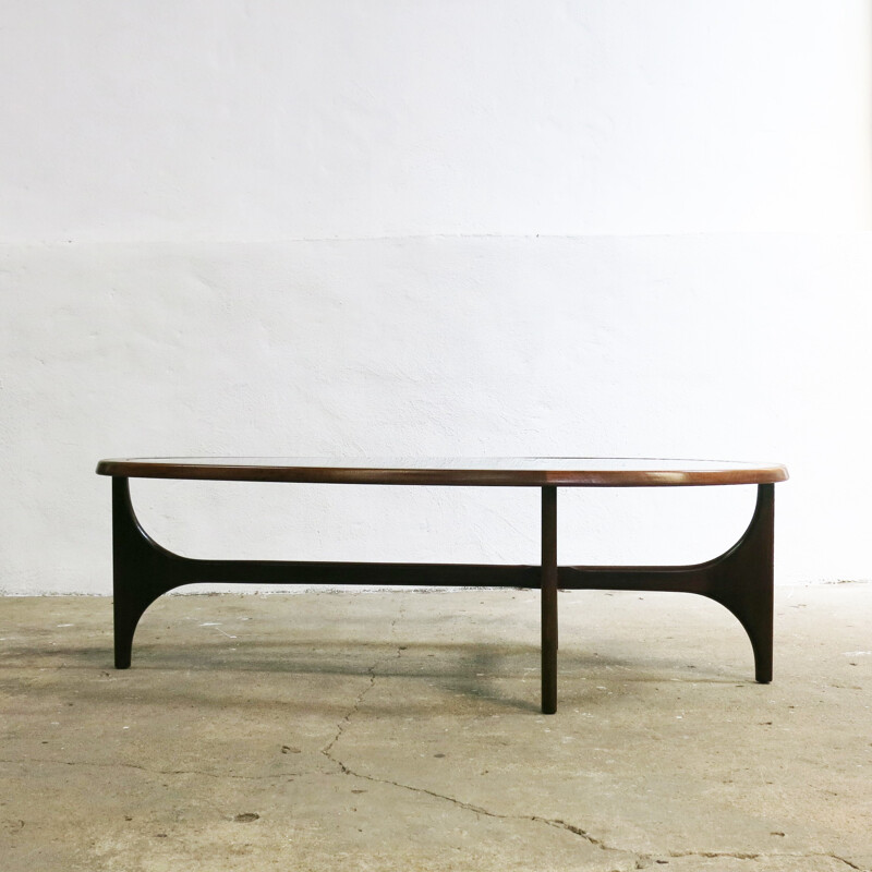 Tear-drop oval Coffee Table by Stonehill - 1960s