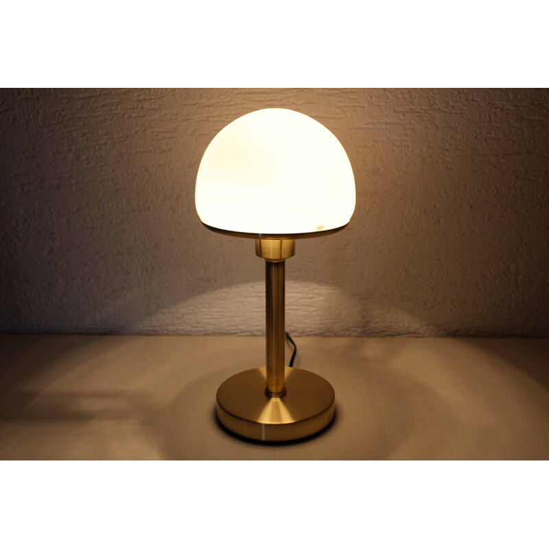 Lampe à poser vintage en métal doré et verre opalin, 1980